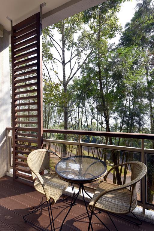 Sun Moon Lake Bamboo Rock Garden Yuchi Extérieur photo